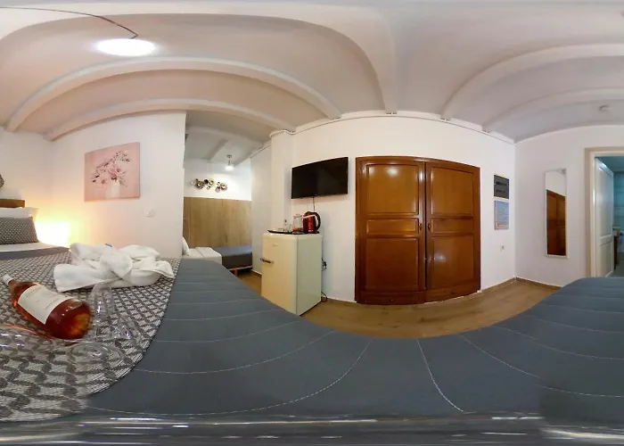 Quarto triplo económico